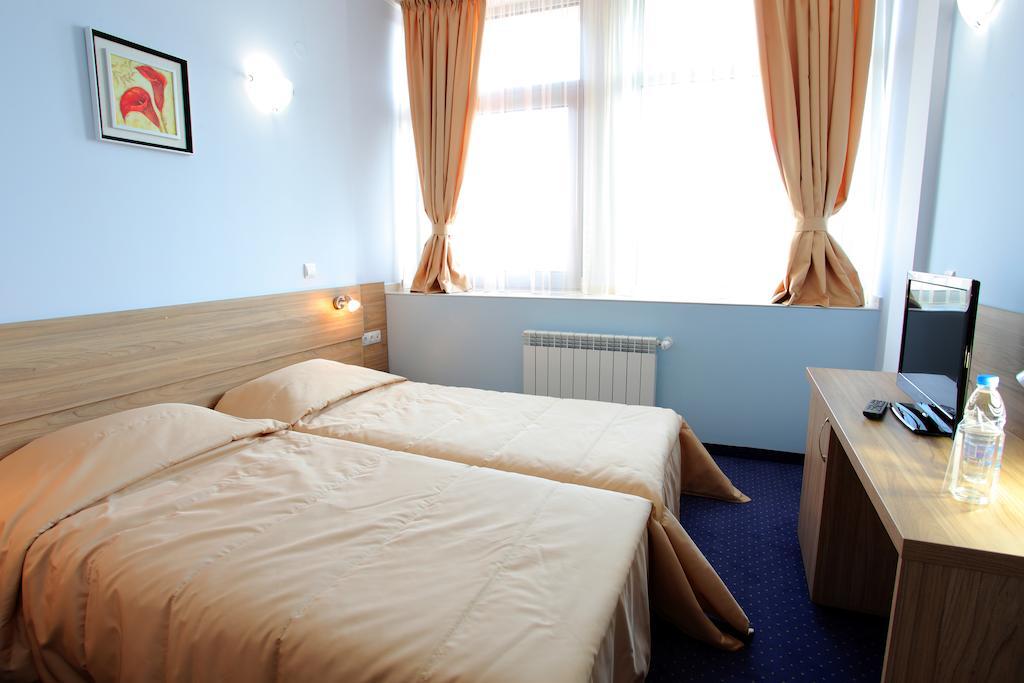 Teodora Palace Hotel Ruse Rom bilde